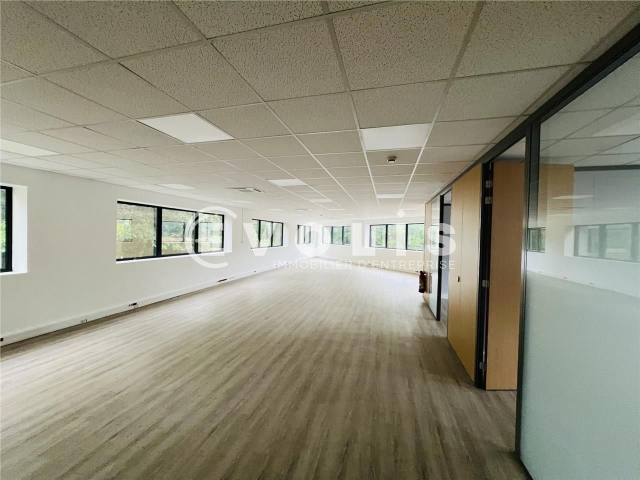 Au coeur de la Cité Descartes, à deux pas du RER 