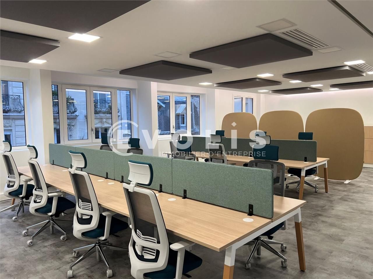 Dans un immeuble récent entièrement rénové, EVOLI