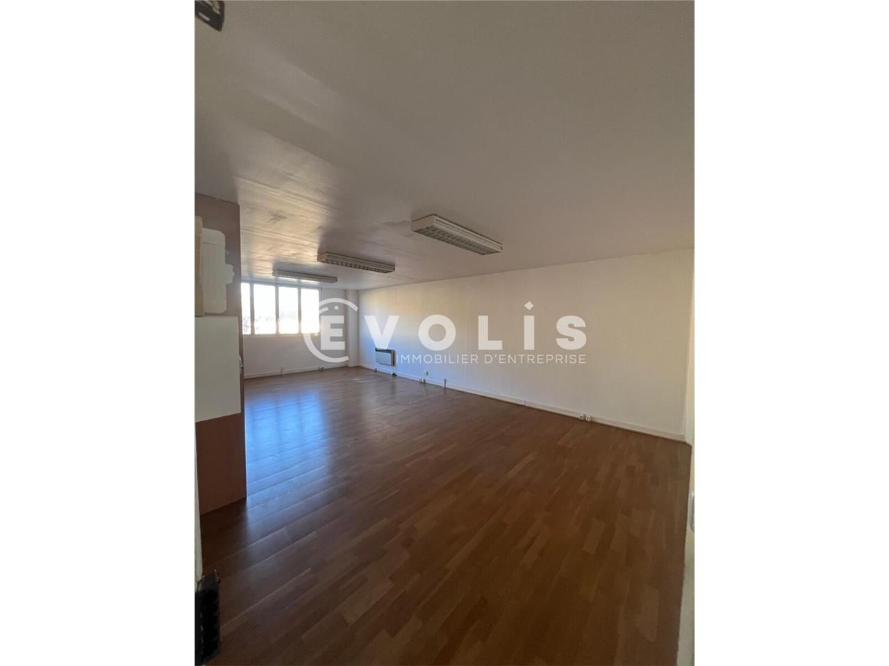 EVOLIS vous propose à louer - Bureaux lumineux et