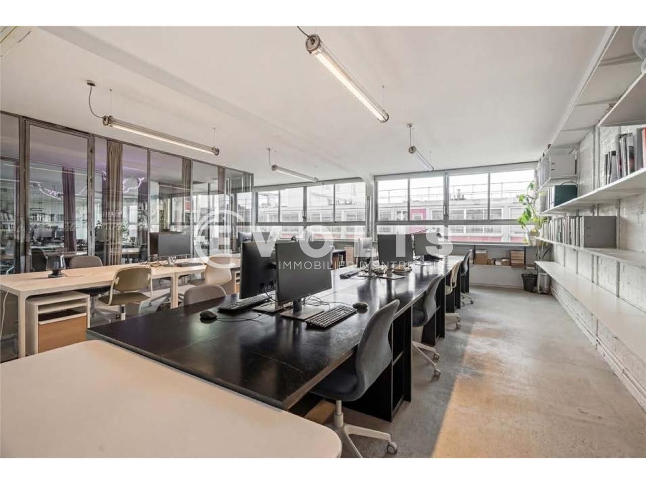 Situé dans le 12ème arrondissement de Paris et à 