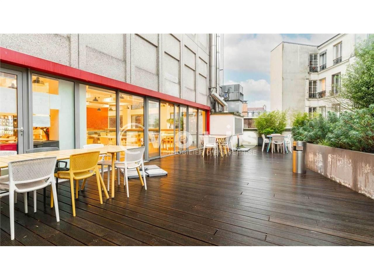 Situé dans le 20ème arrondissement de Paris, EVOL