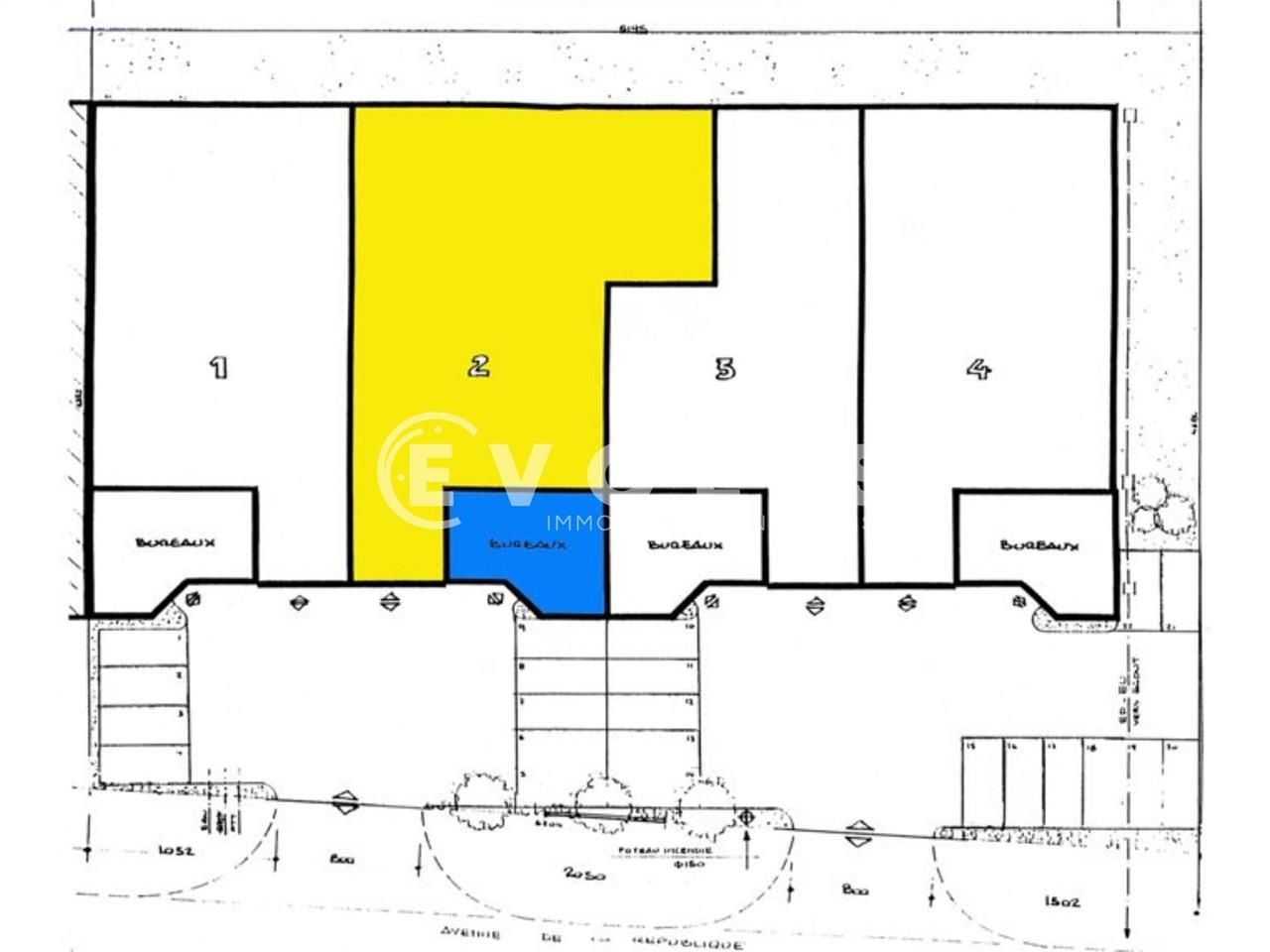 Location entrepots 715 m² non divisibles