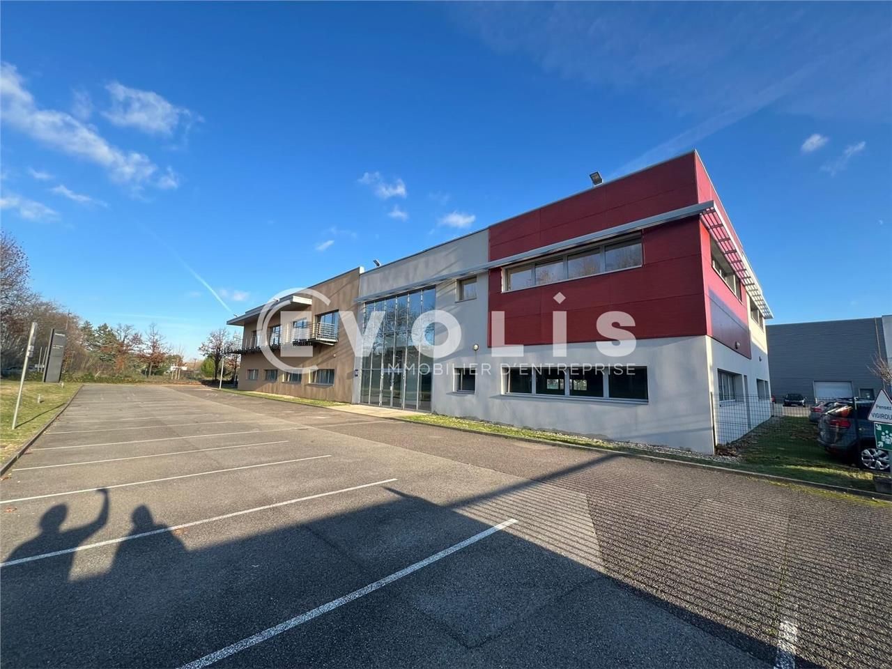 À la recherche de locaux d'activité à louer à Sai