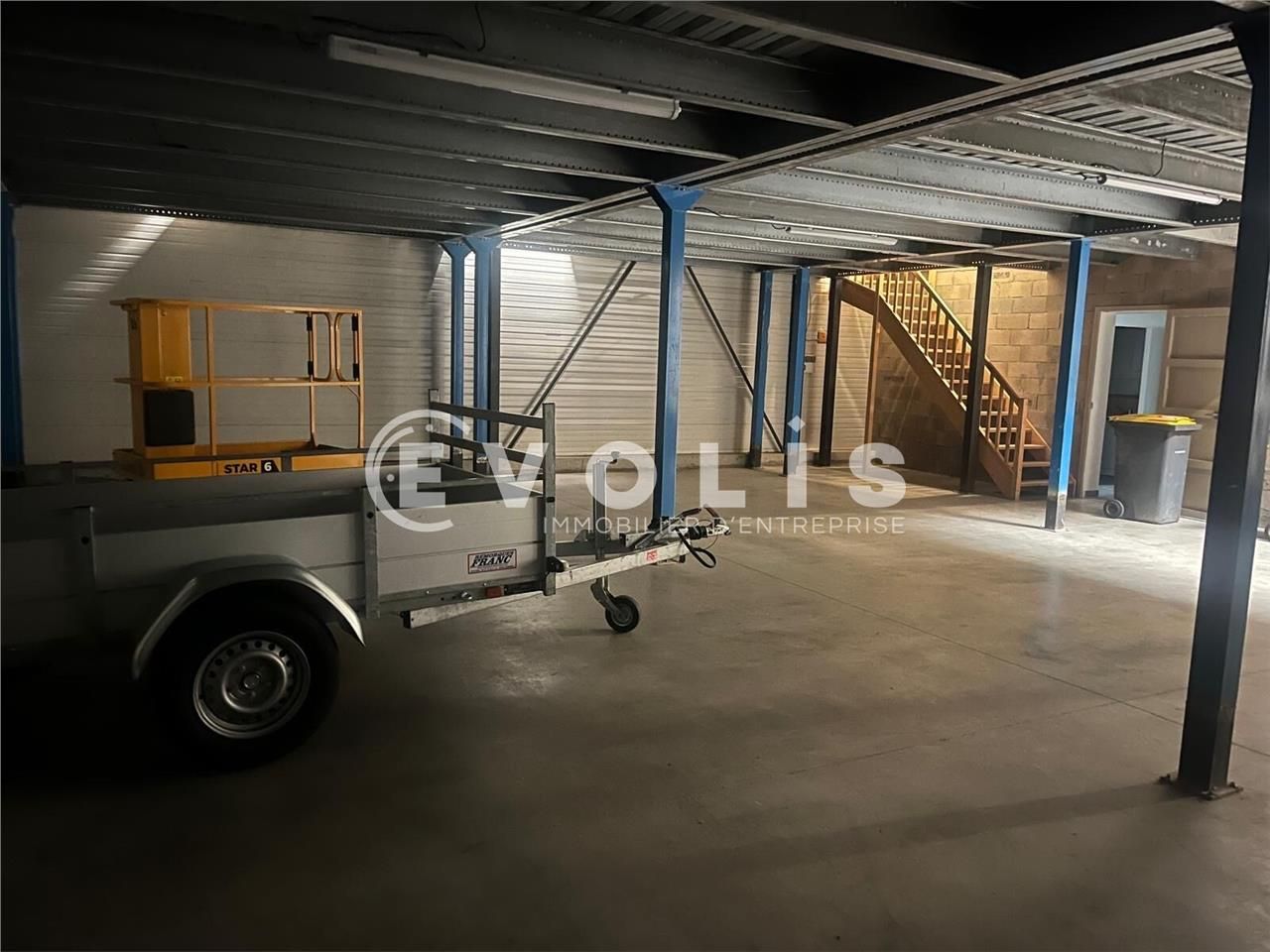 Découvrez ce local d'activité proposant des prest