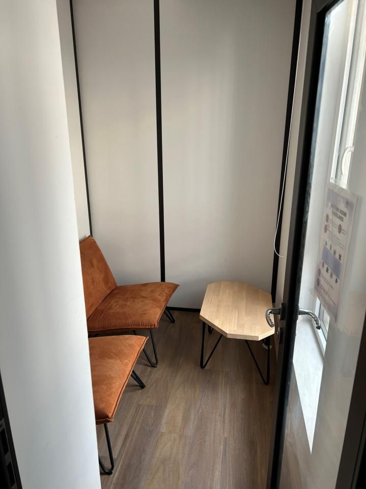 110 m² pour ce bureaux en location à Paris