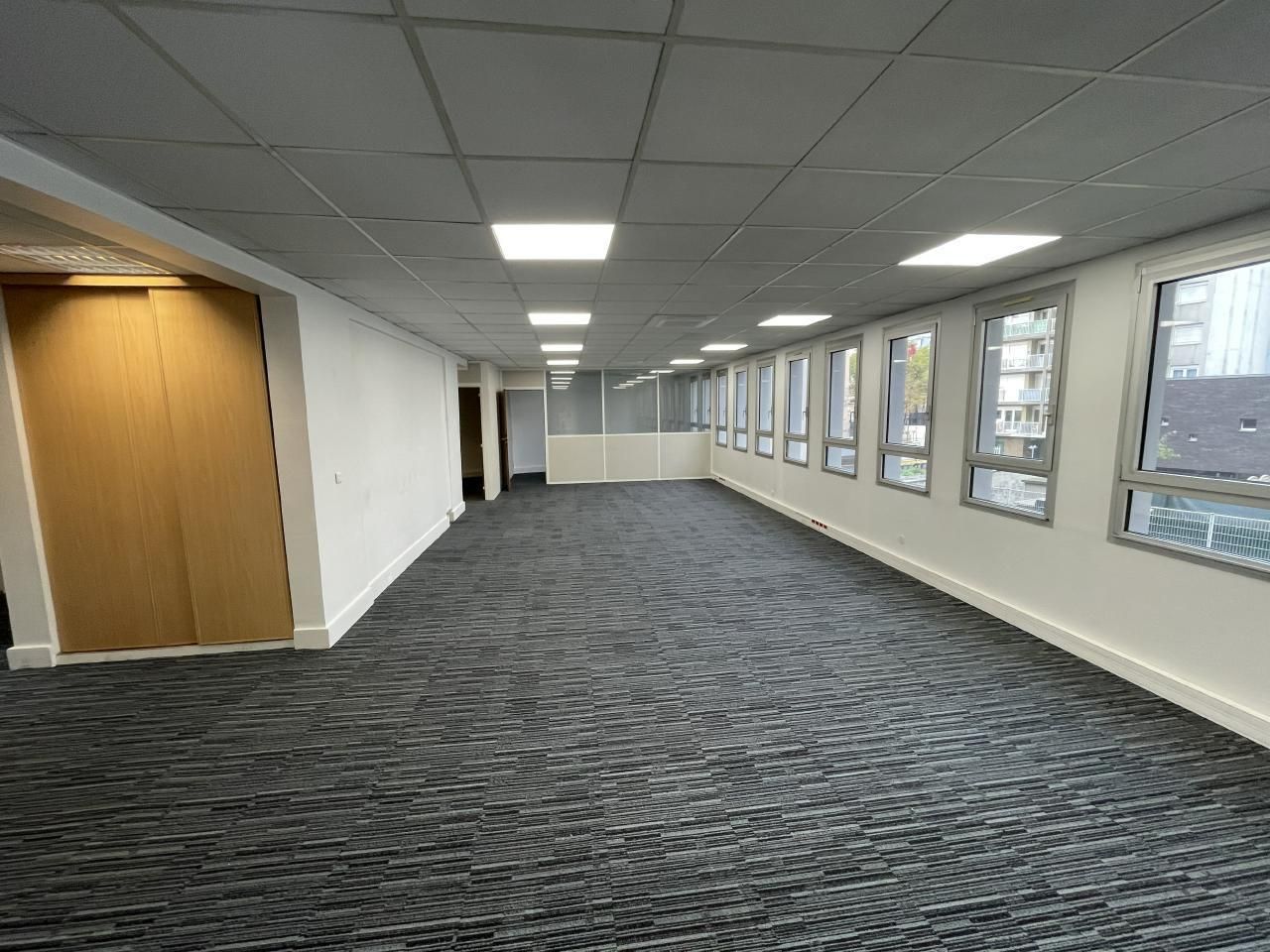 519 m² pour ce bureaux en location à Clichy