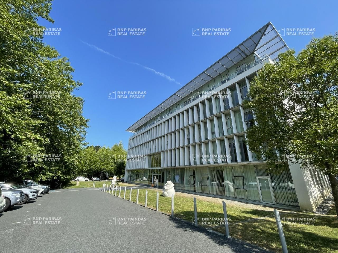 610 m² pour ce bureaux en location à Bayonne