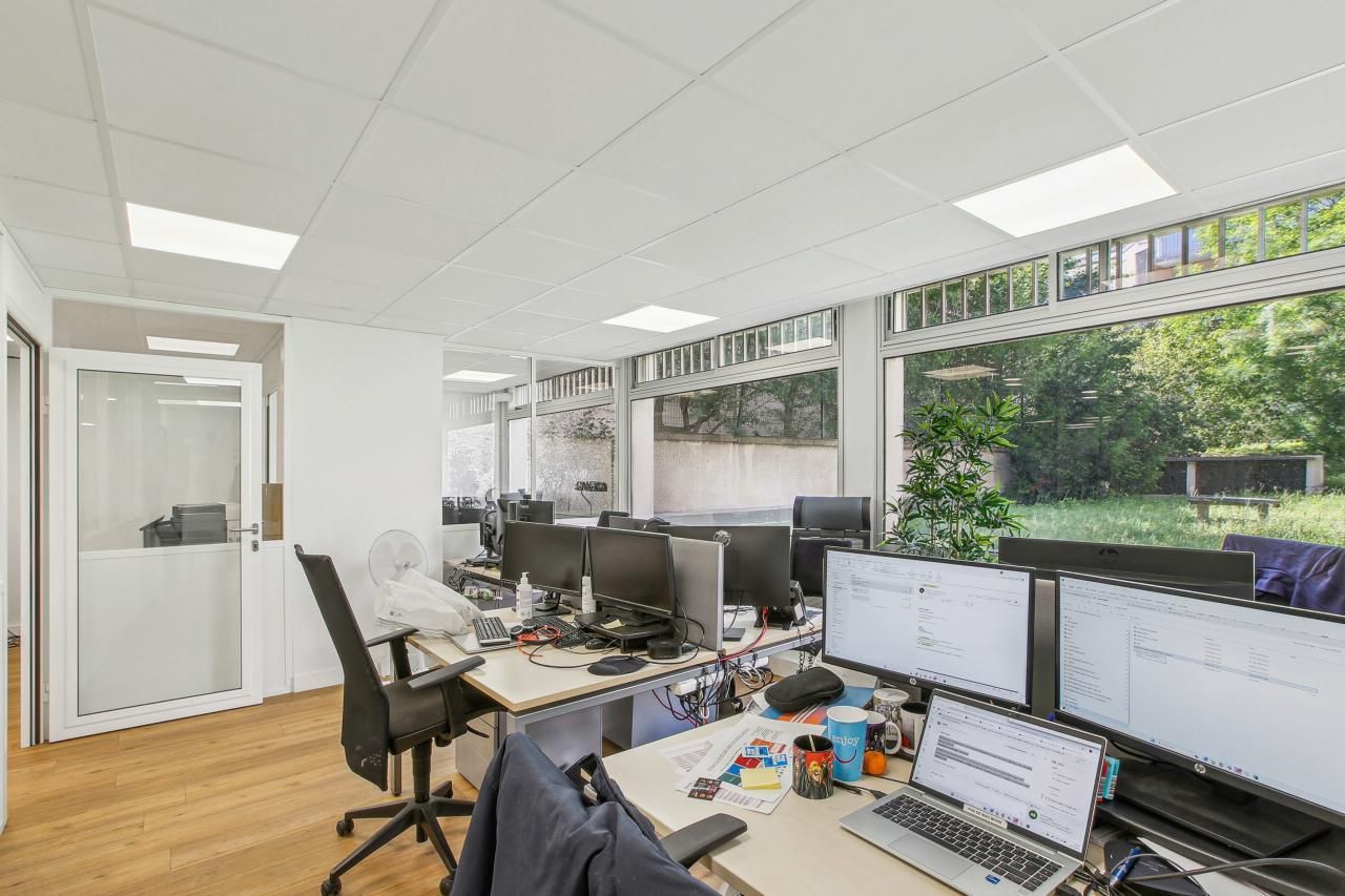 177 m² pour ce bureaux en location à Paris