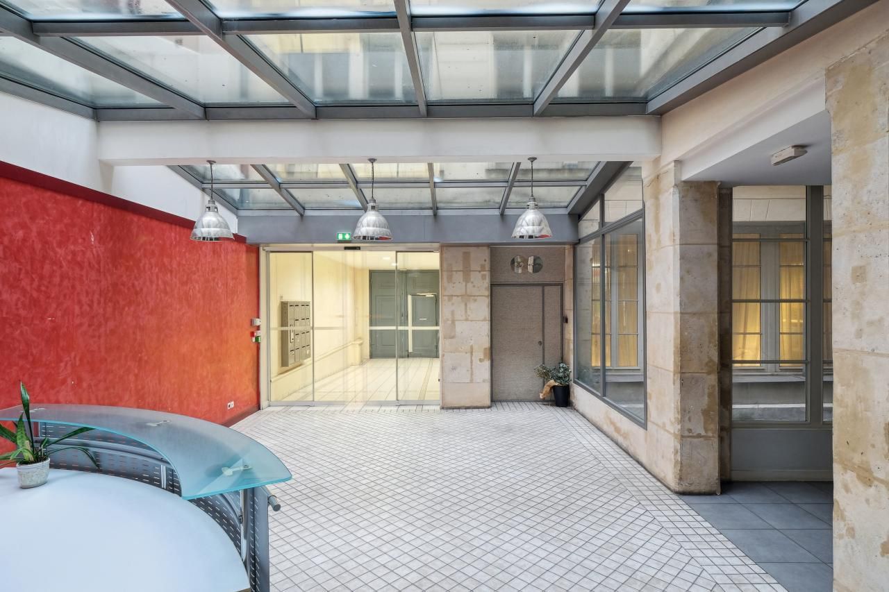 130 m² pour ce bureaux en location à Paris