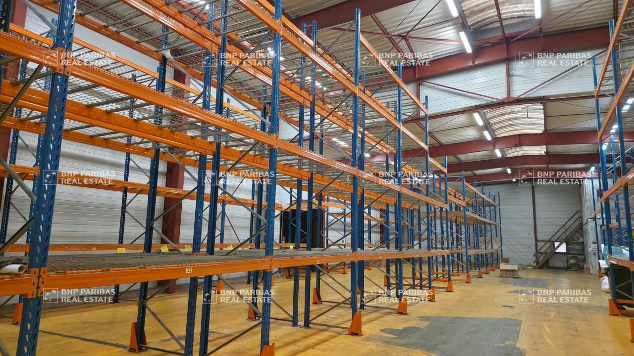 Location PME-PMI 900 m² divisibles 77183 Croissy-beaubourg