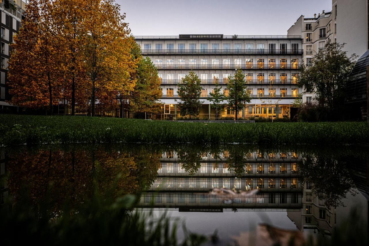 17498 m² pour ce bureaux en location à Clichy
