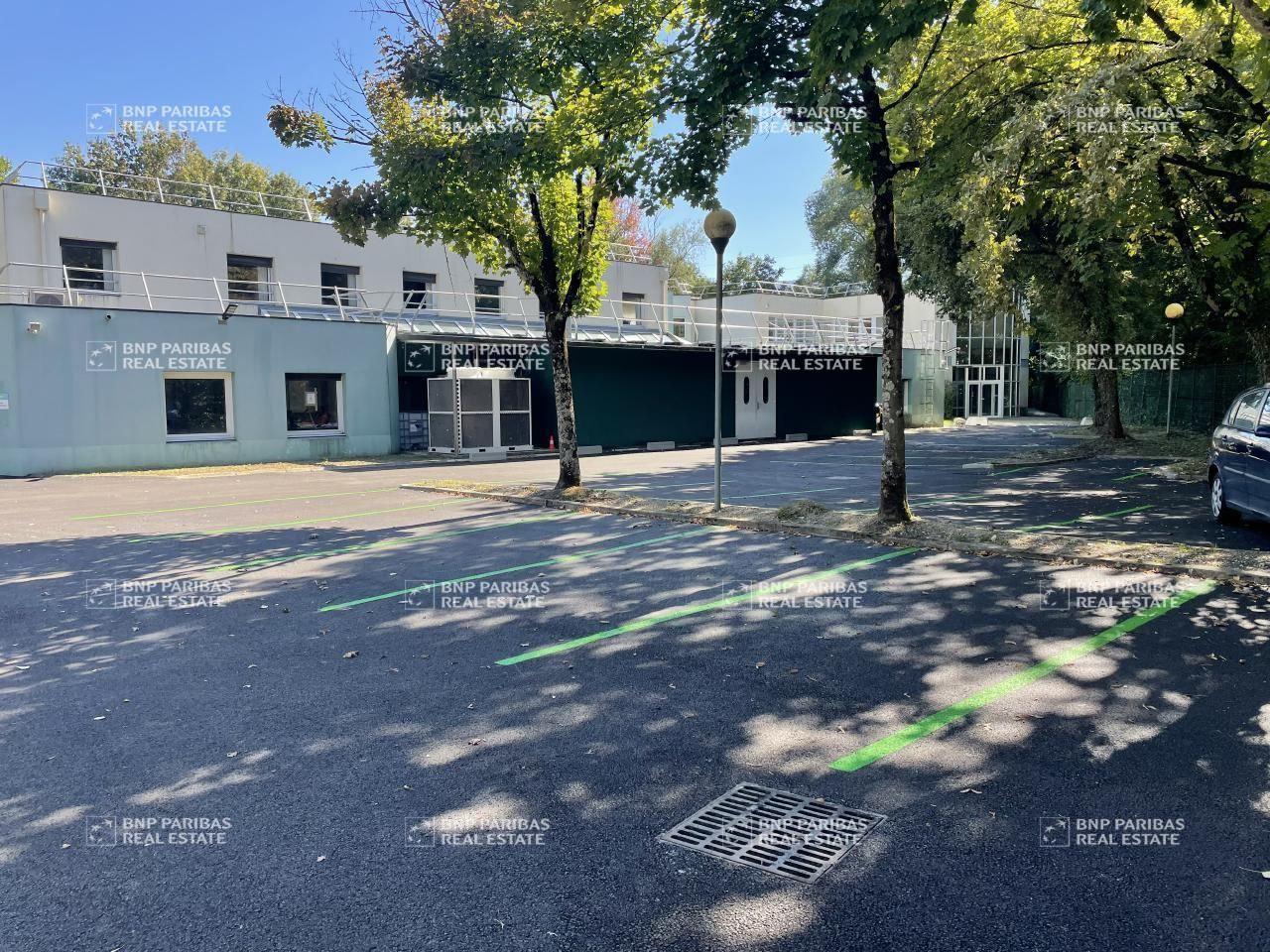 Vente Bureaux 983.1 m² non divisibles 38240 Meylan