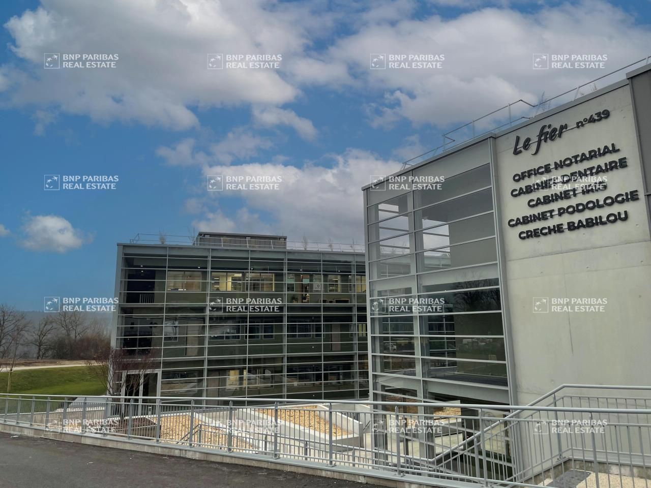 Vente Bureaux 582.04 m² divisibles 74370 Argonay