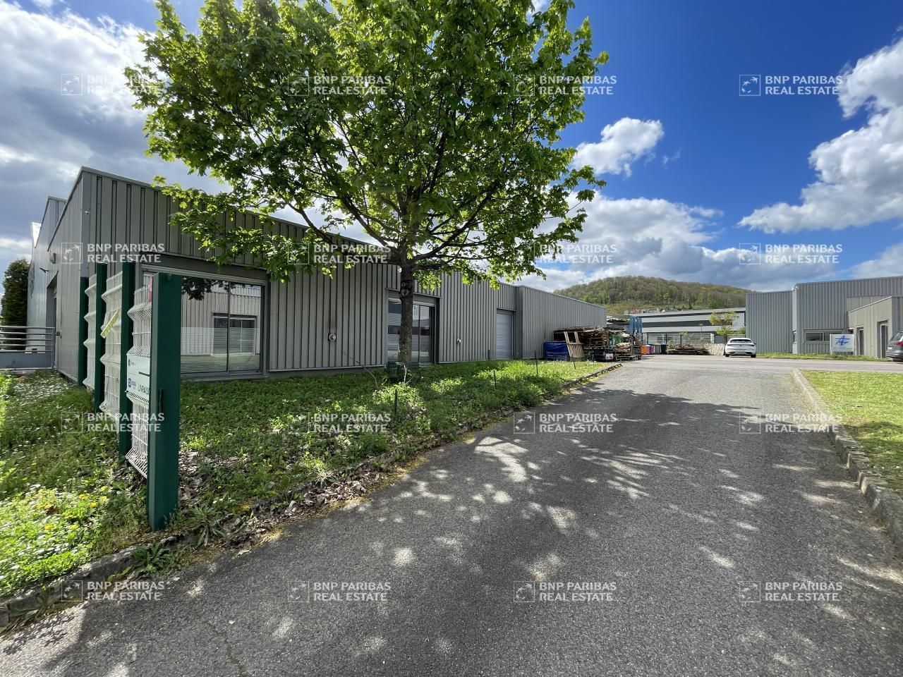 Vente Activité 916 m² non divisibles 54340 Pompey