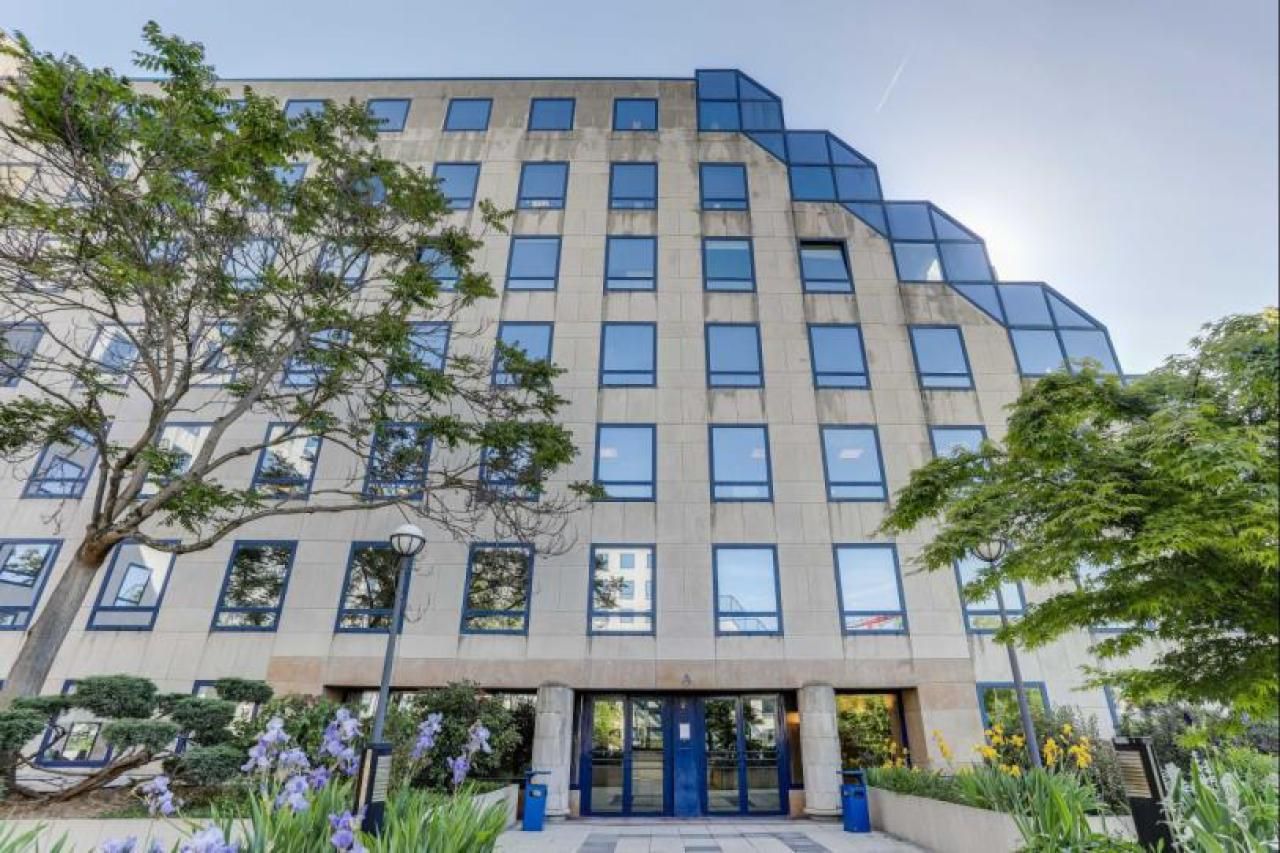Location Bureaux 2273 m² divisibles 92160 Antony