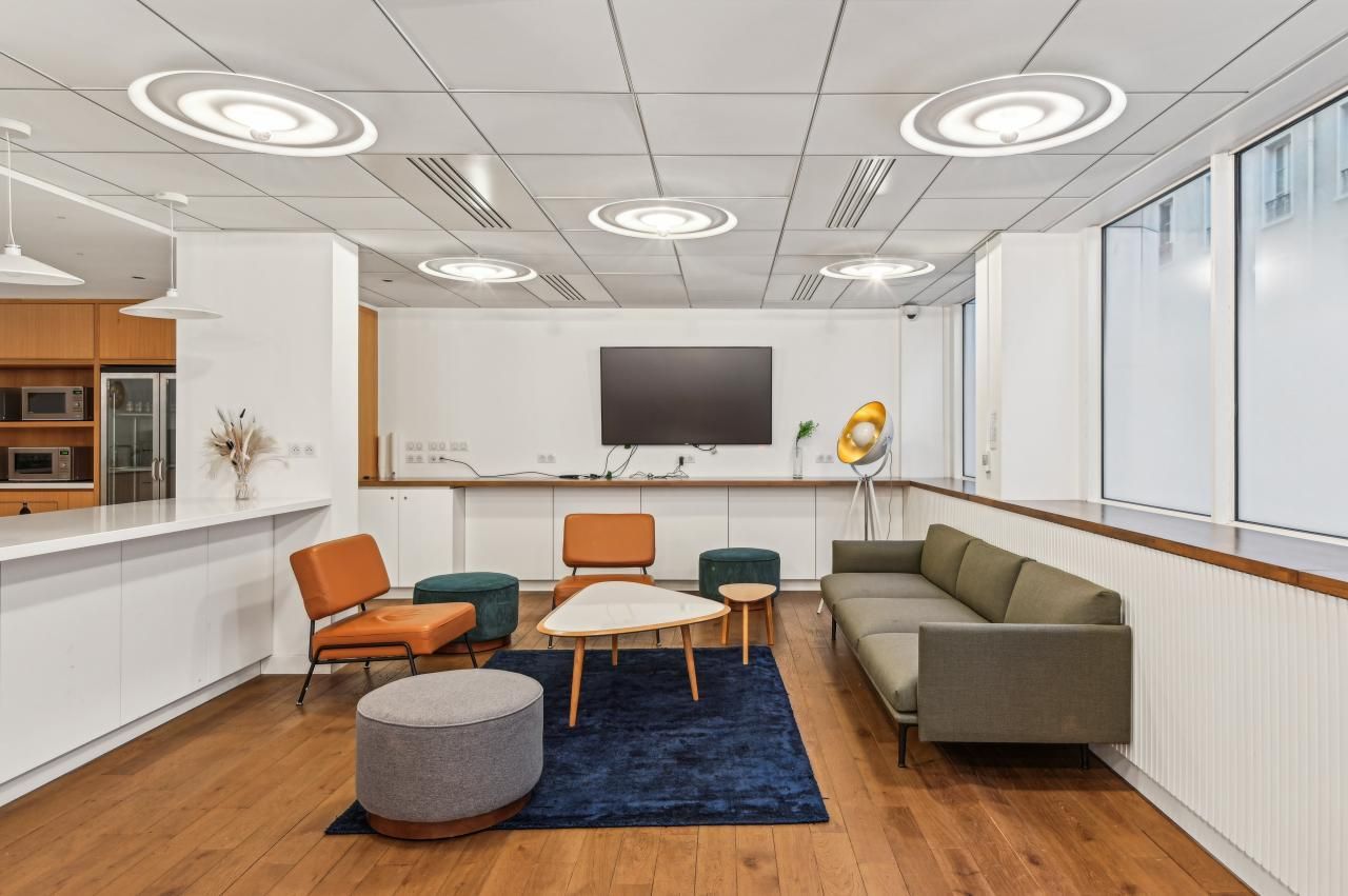 255 m² pour ce bureaux en location à Levallois-perret