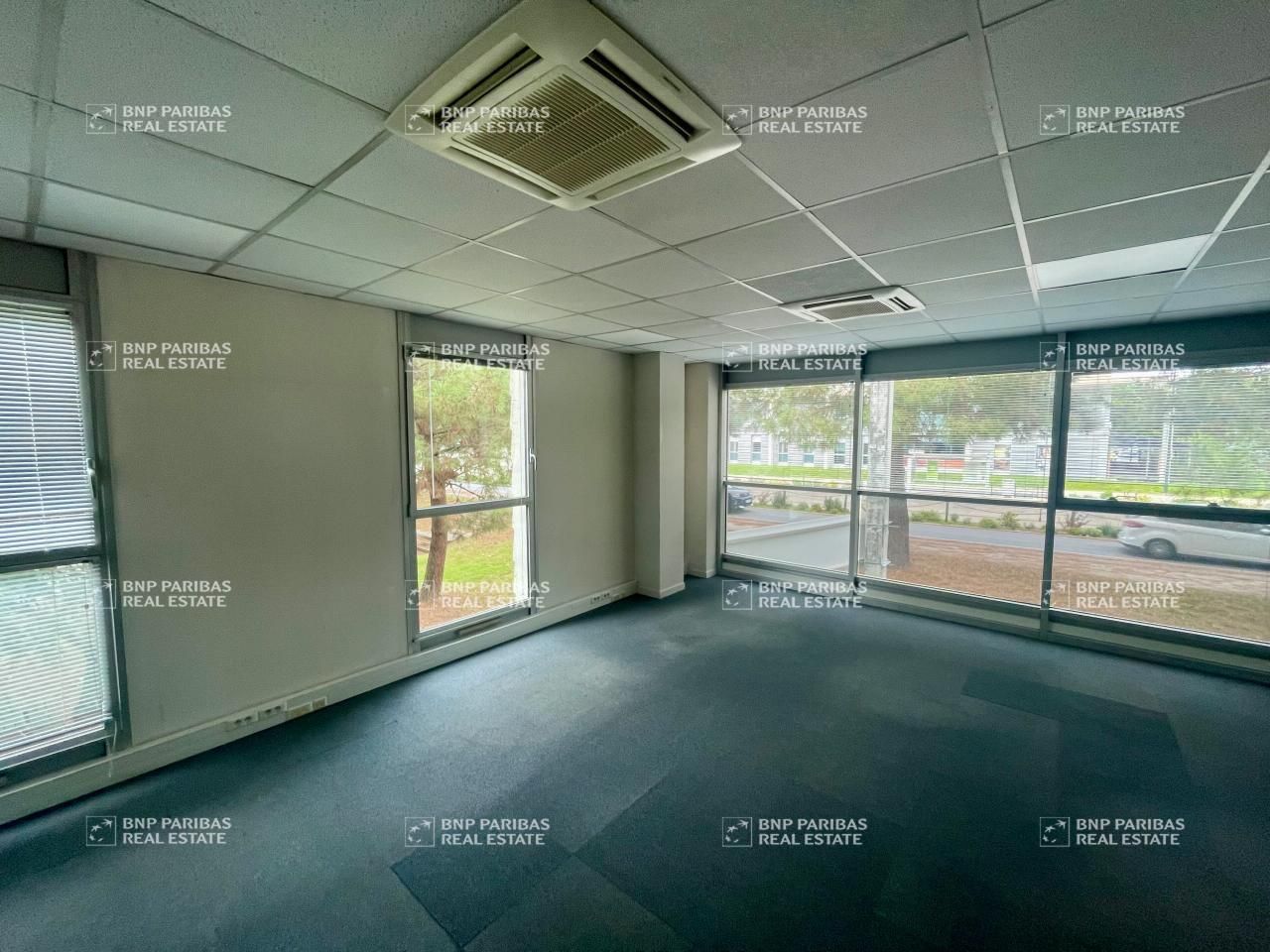 Vente Bureaux 1200 m² divisibles 44300 Nantes