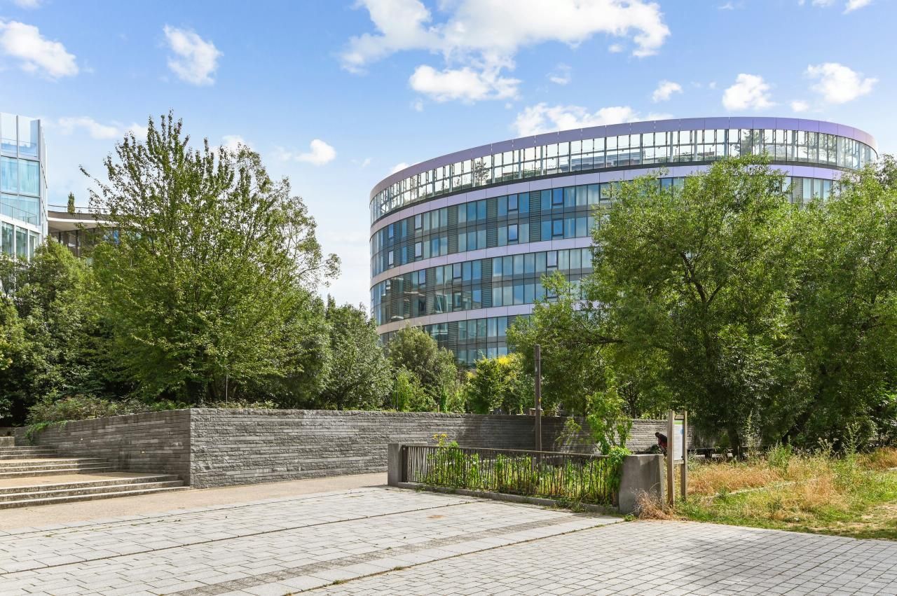 15941 m² pour ce bureaux en location à Saint ouen sur seine