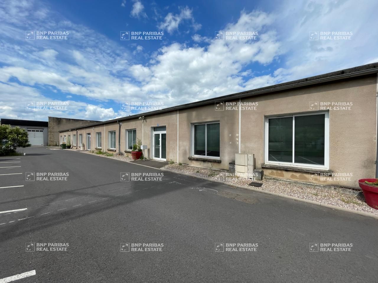 Location Activité 1525 m² divisibles 54270 Essey-lès-nancy