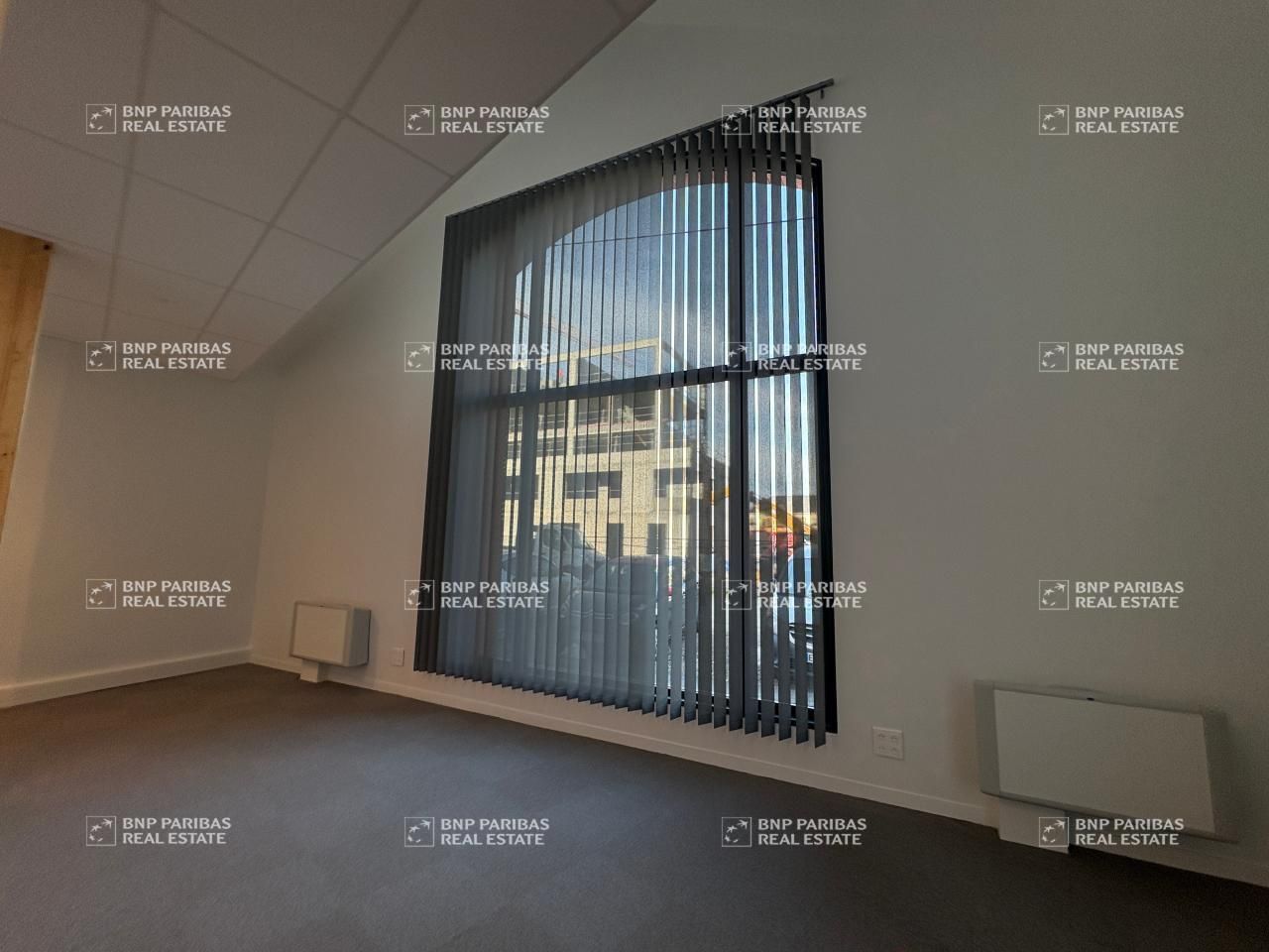 461.13 m² pour ce bureaux en location à Tours