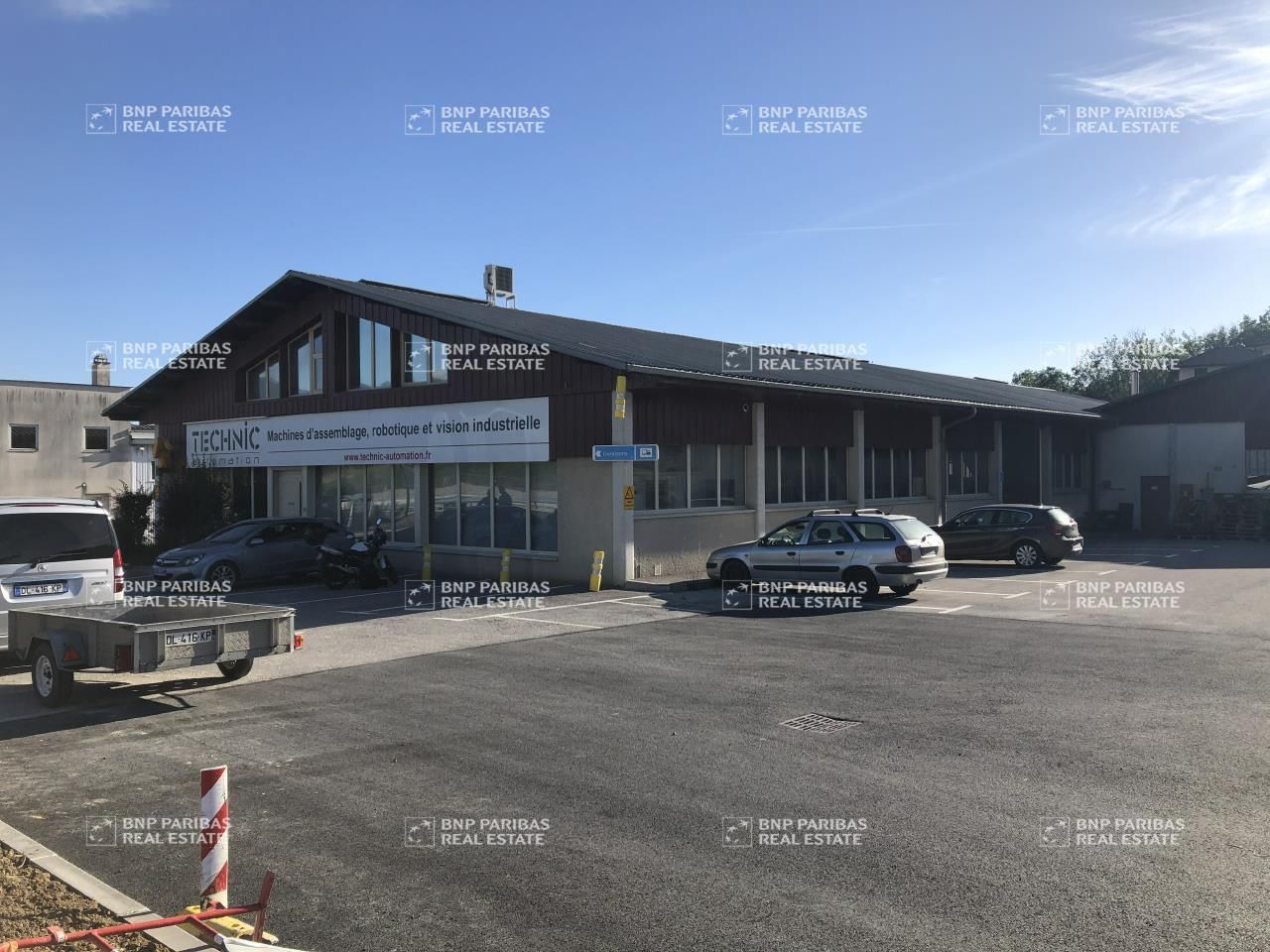 518.7 m² pour ce activité en location à Fillière