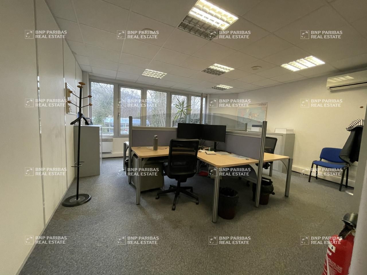 868.25 m² pour ce bureaux en location à Meylan