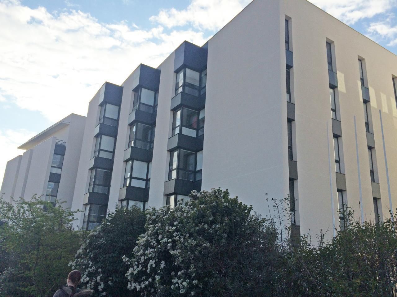 2503 m² pour ce bureaux en location à Villeurbanne