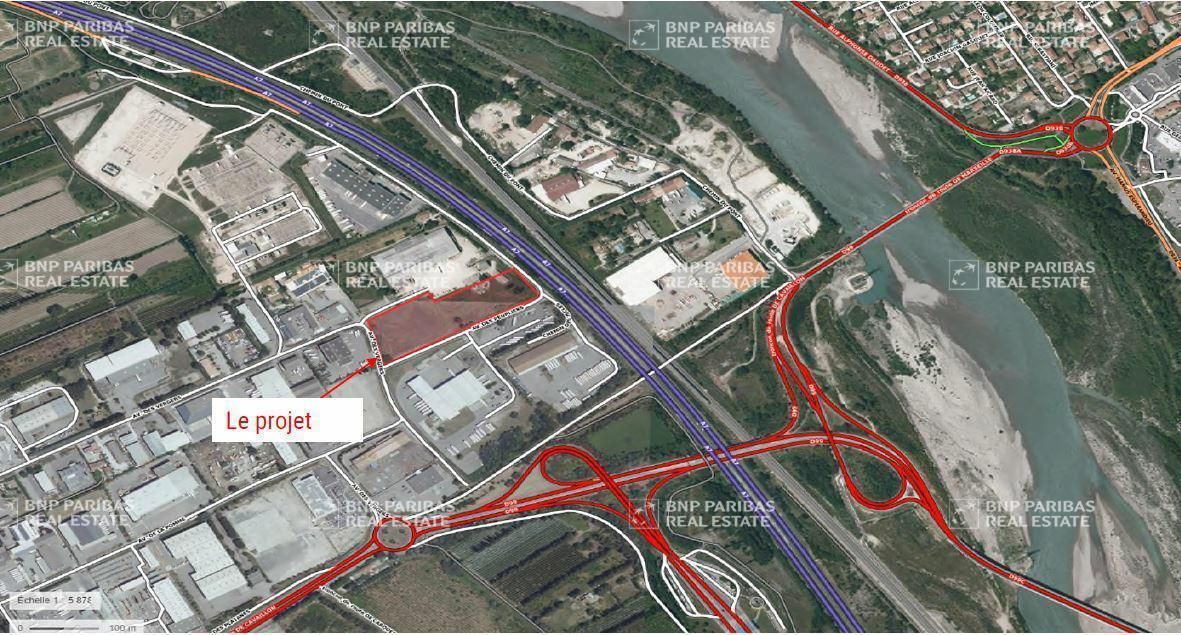 5646 m² pour ce activité en location à Plan d orgon