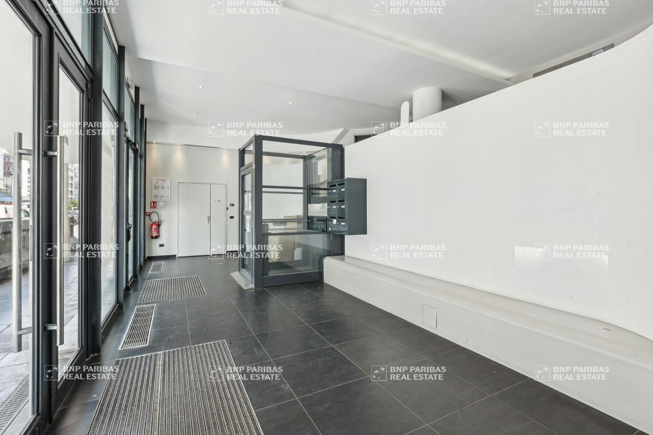 481 m² pour ce bureaux en location à Montigny le bretonneux