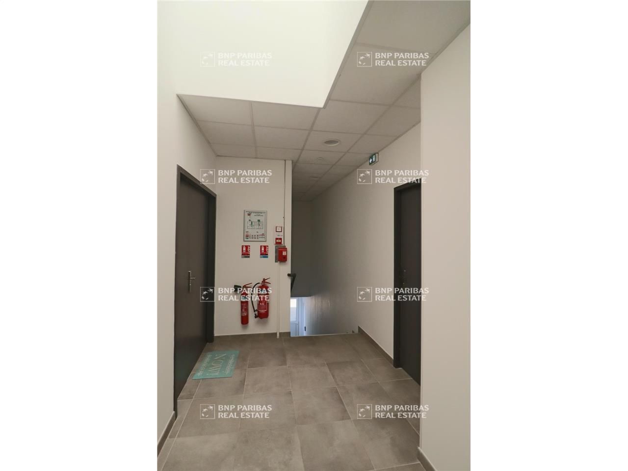 265 m² pour ce bureaux en location à Meyreuil