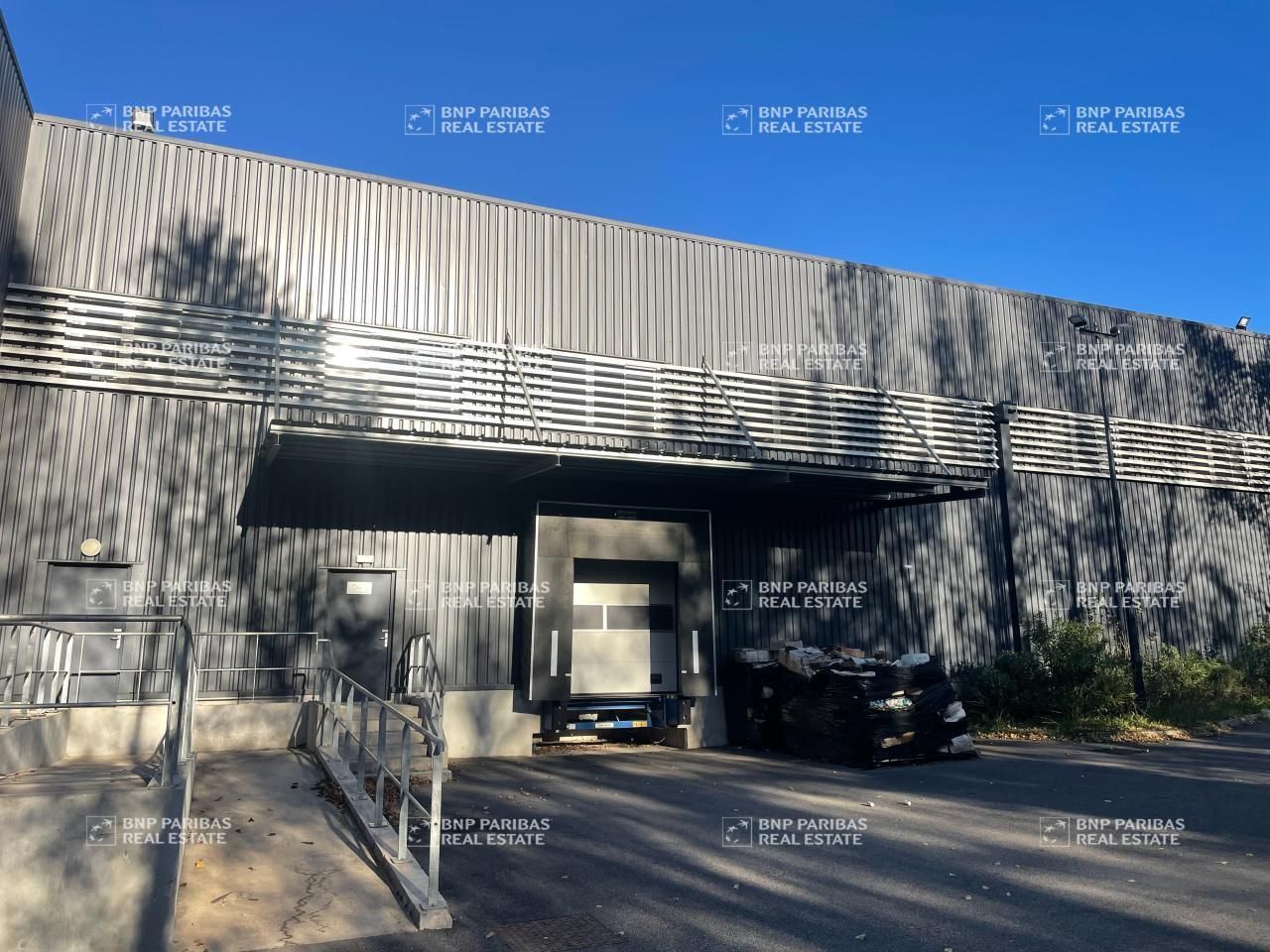 Location Activité 595 m² non divisibles 13290 Aix-en-provence
