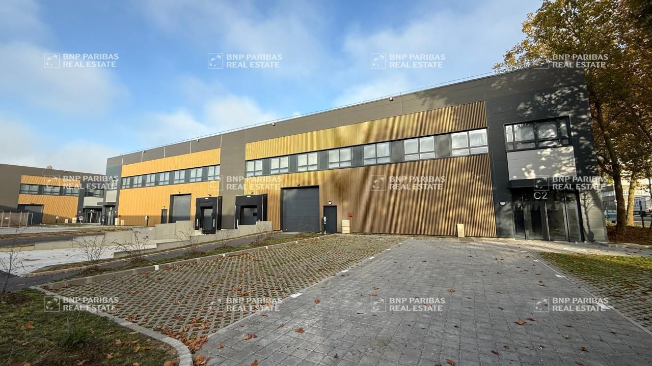 Location PME-PMI 2311 m² divisibles 78190 Trappes