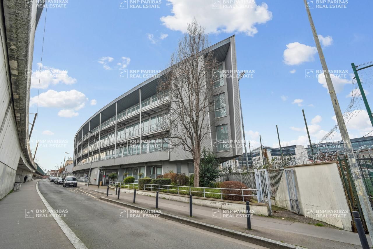 Location Bureaux 3561.44 m² divisibles 93210 La plaine saint denis