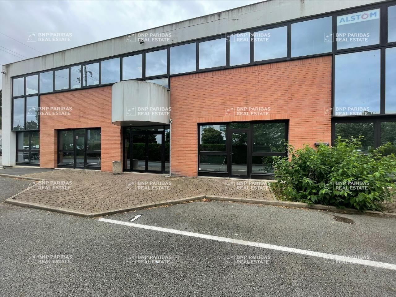 413.5 m² pour ce bureaux en location à Cesson-sévigné