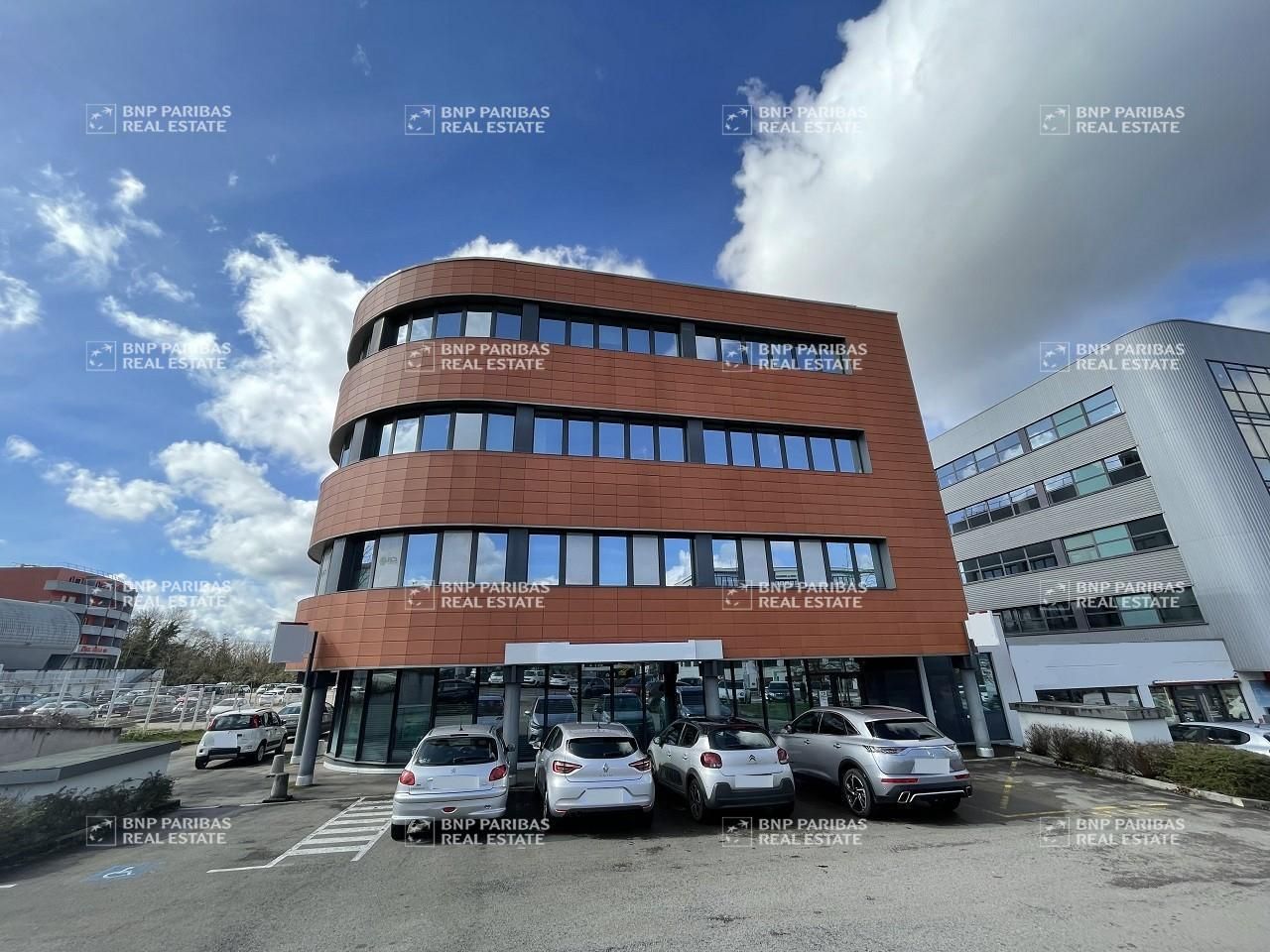 Location Bureaux 140 m² non divisibles 25000 Besançon