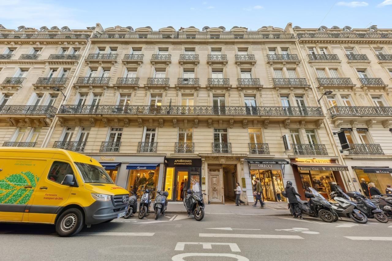 Location Bureaux 918 m² divisibles 75008 Paris