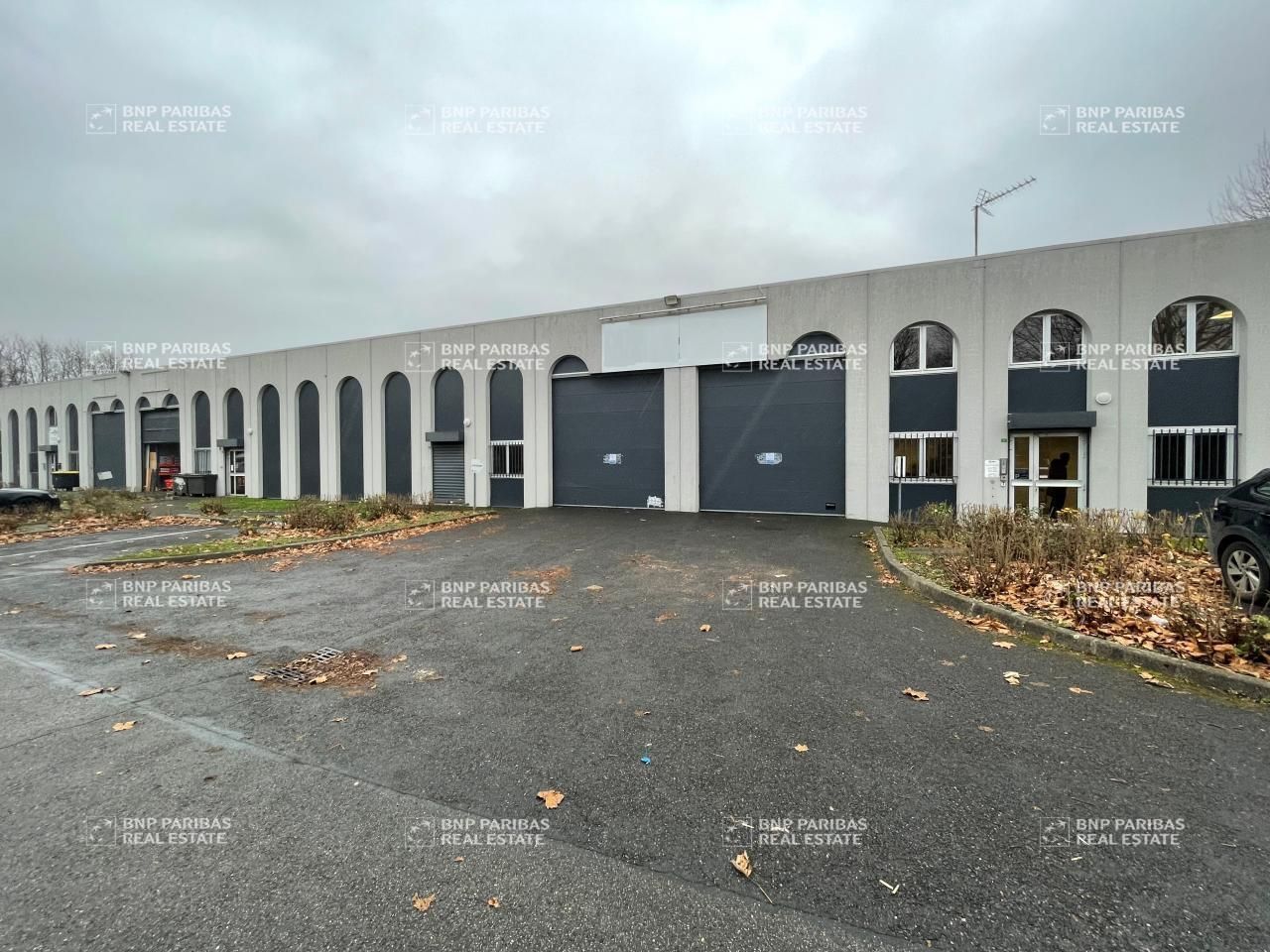 Location PME-PMI 1160 m² divisibles 93160 Noisy le grand