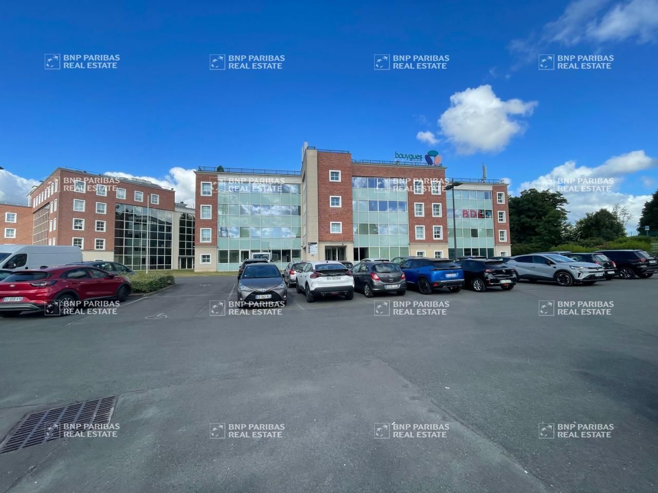 Location Bureaux 459.07 m² divisibles 59700 Marcq-en-baroeul