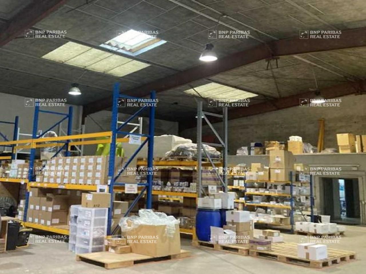 710 m² pour ce activité en location à Marseille 11