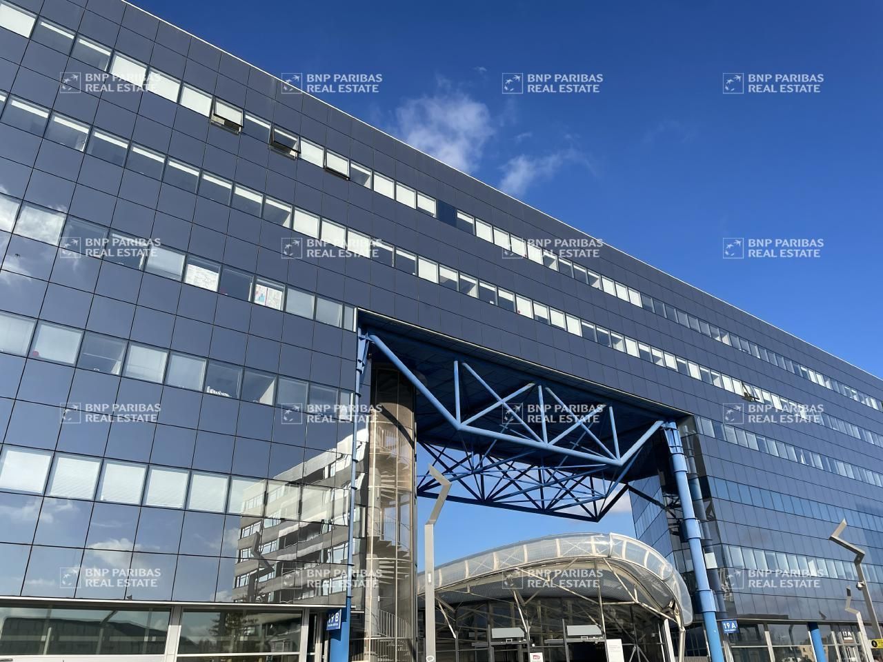391 m² pour ce bureaux en location à Rennes