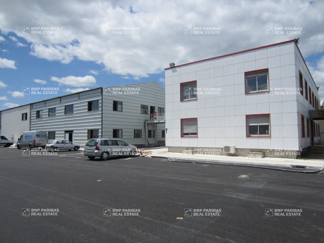 14143 m² pour ce mixtes en location à Nîmes