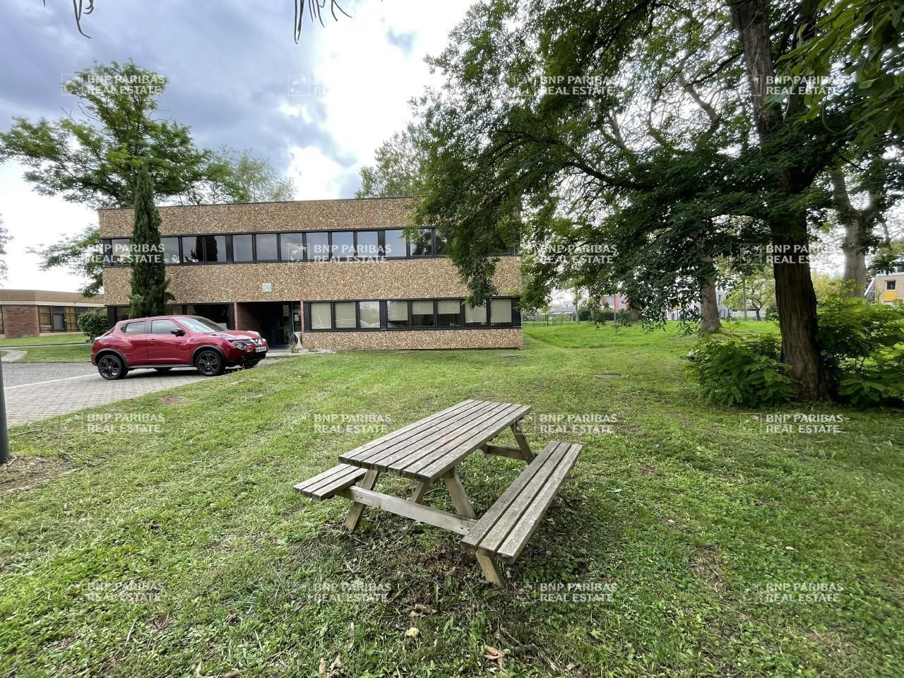 395.8 m² pour ce bureaux en location à Lingolsheim