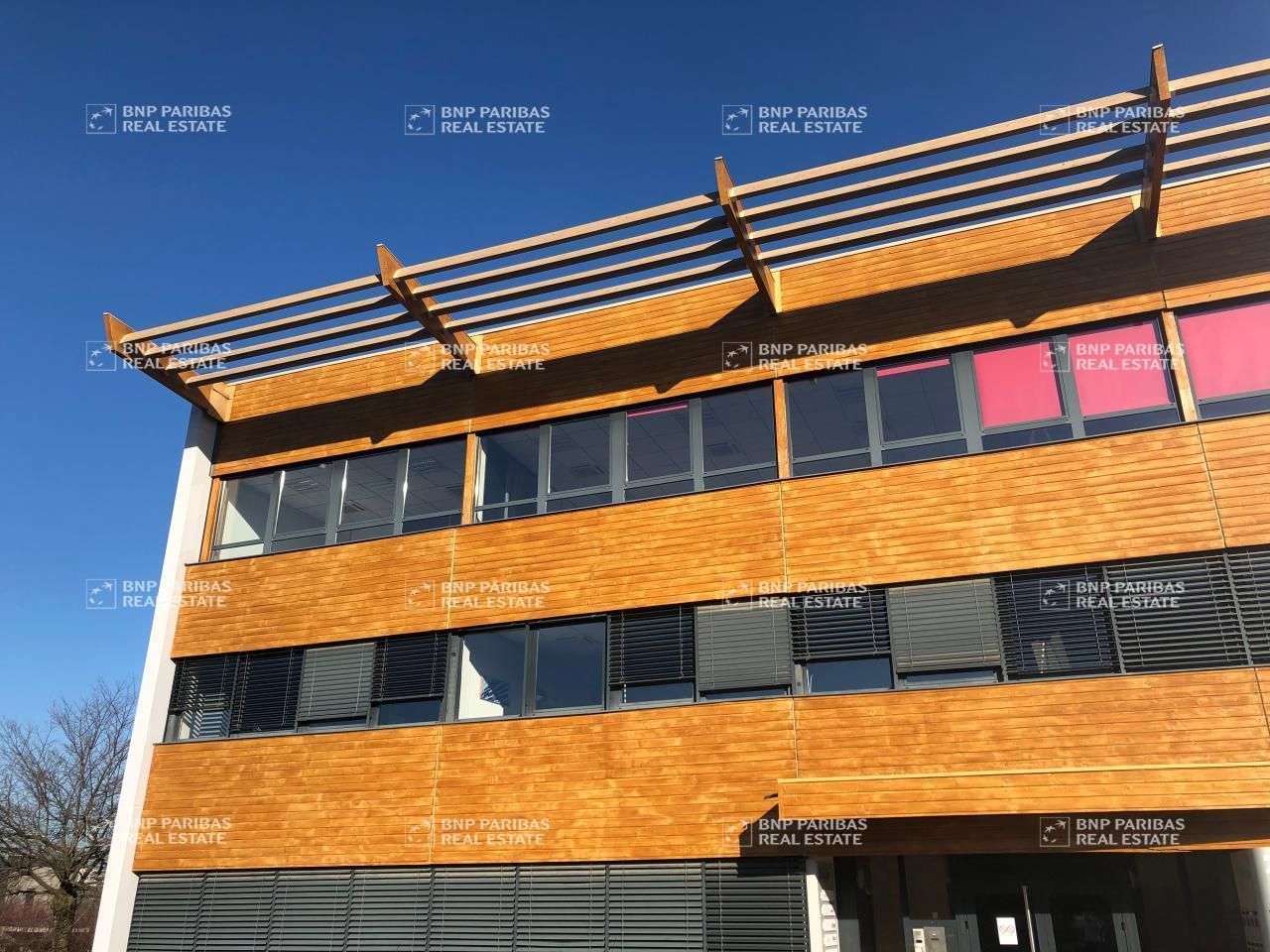 406 m² pour ce bureaux en location à Saint-priest