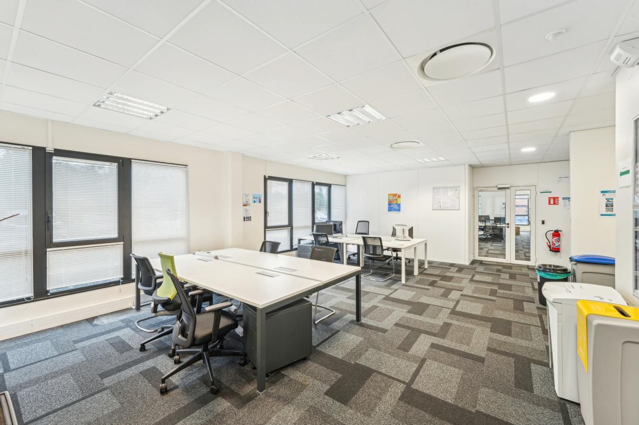 Location Bureaux 396 m² non divisibles 93400 Saint-ouen