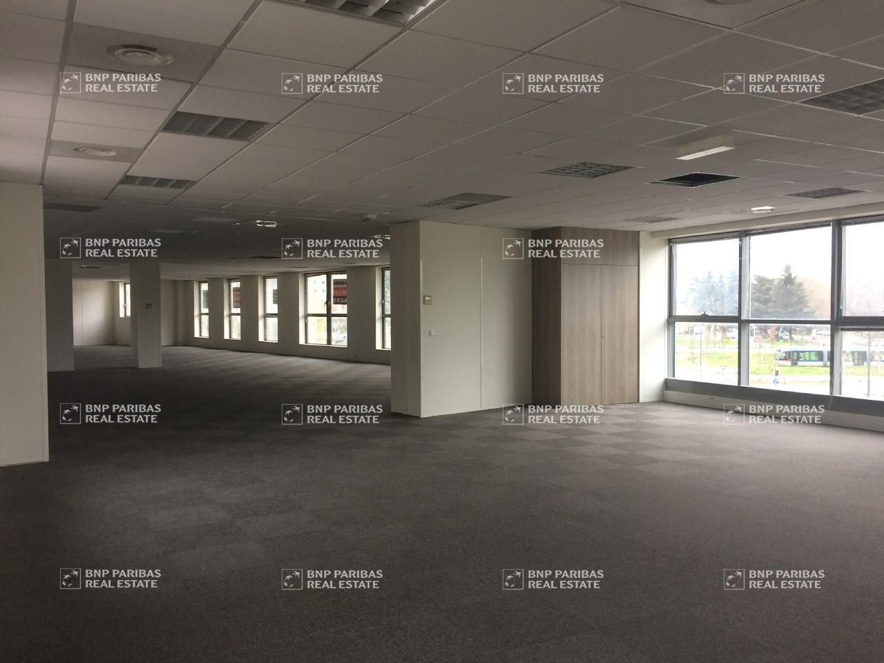 440.76 m² pour ce bureaux en location à Grenoble
