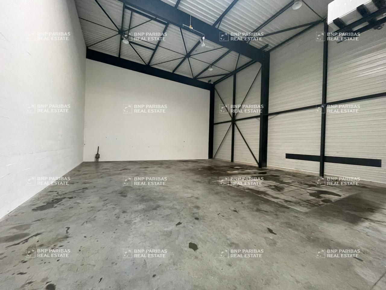 Vente PME-PMI 405 m² non divisibles 77600 Chanteloup en brie