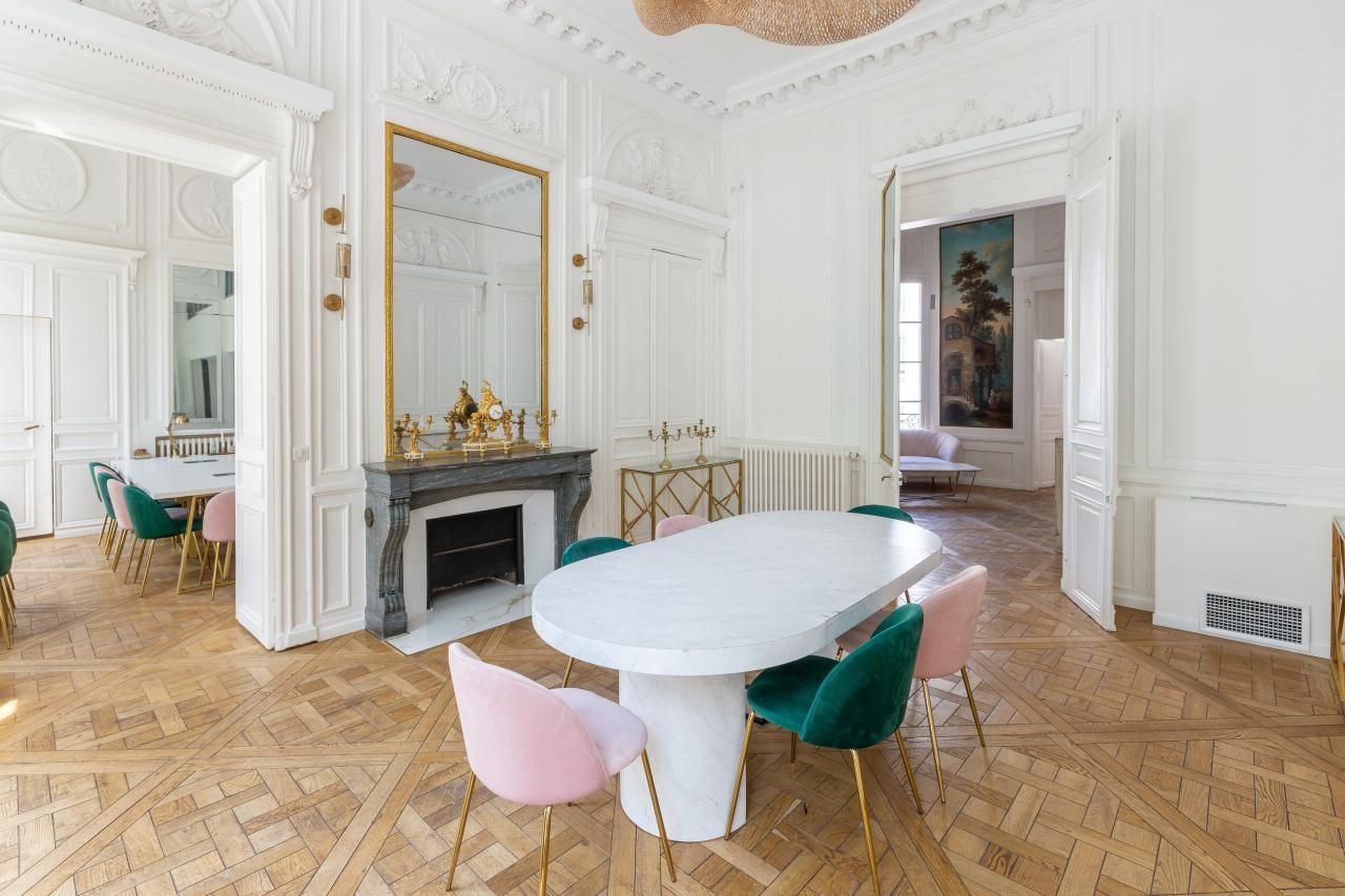 164 m² pour ce bureaux en location à Paris