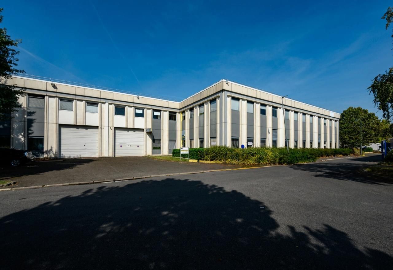 Location PME-PMI 3921 m² divisibles 92230 Gennevilliers