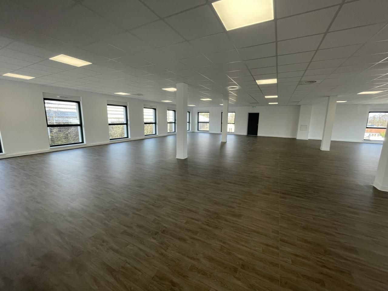 817.8 m² pour ce bureaux en location à Marly
