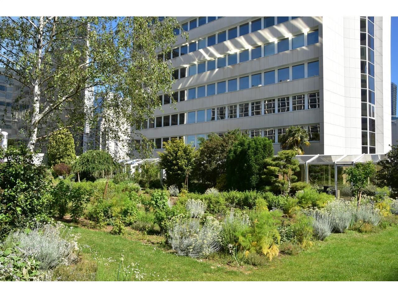 Location Bureaux 8782.5 m² divisibles 92800 Puteaux